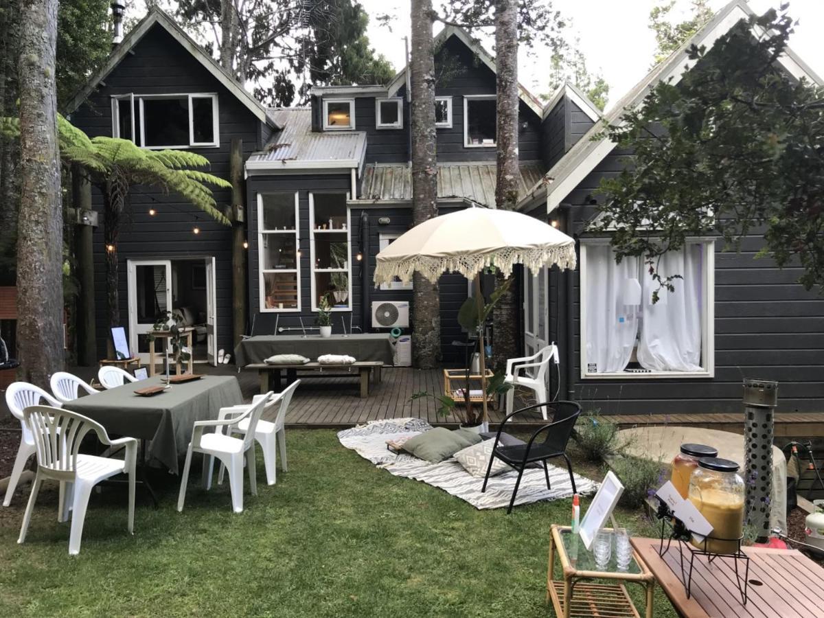 Titirangi Paradiso Auckland Exterior photo