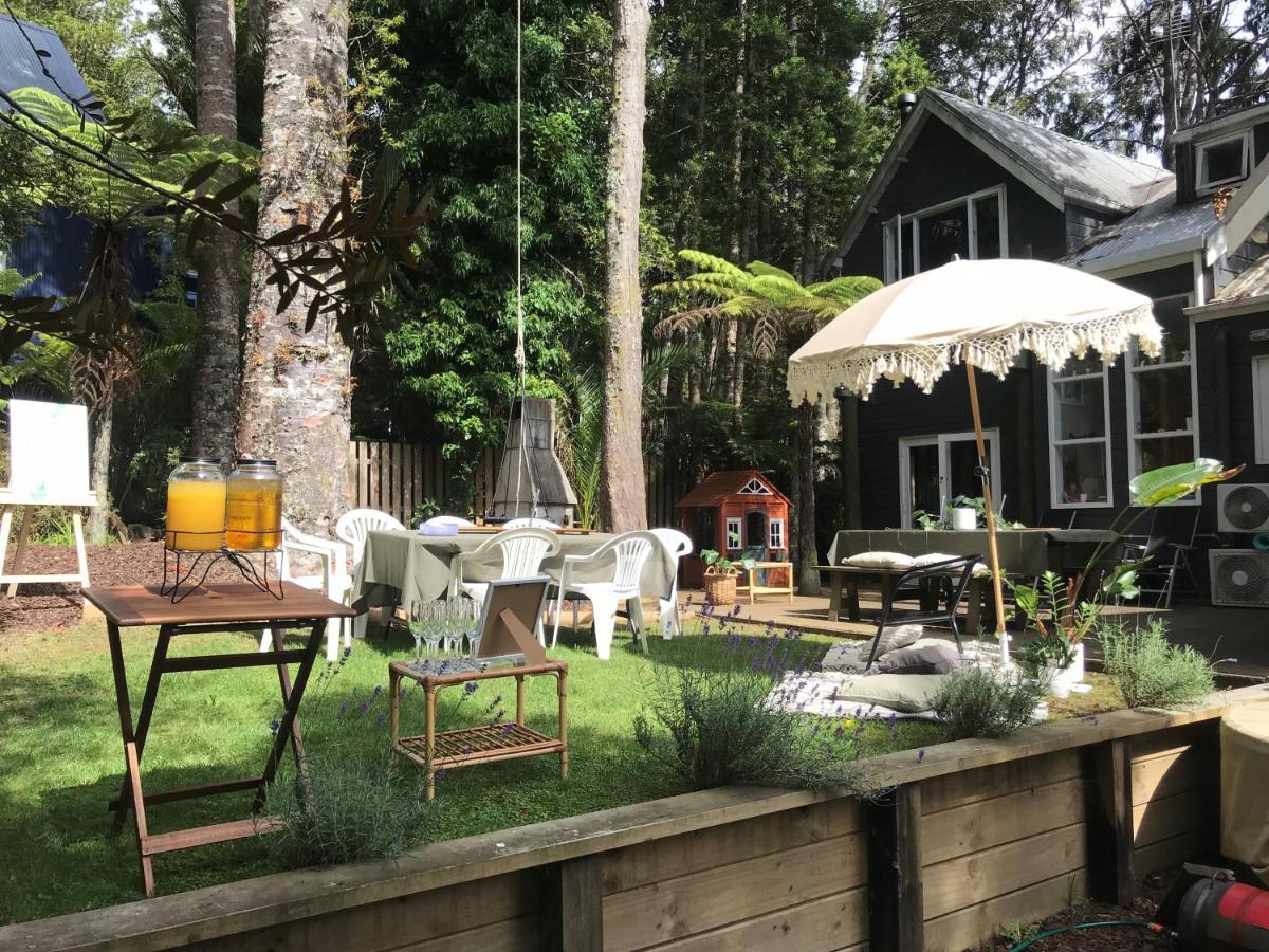 Titirangi Paradiso Auckland Exterior photo