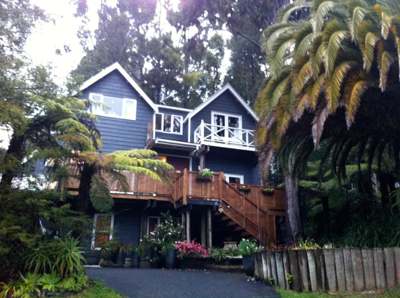 Titirangi Paradiso Auckland Exterior photo